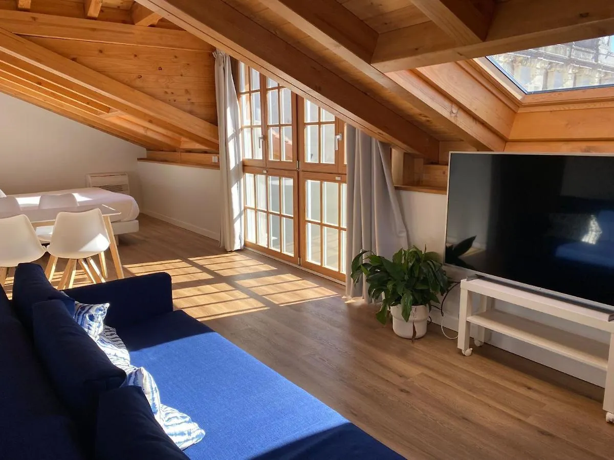 Apartamentos Mundaka Surf Camp Aparthotel